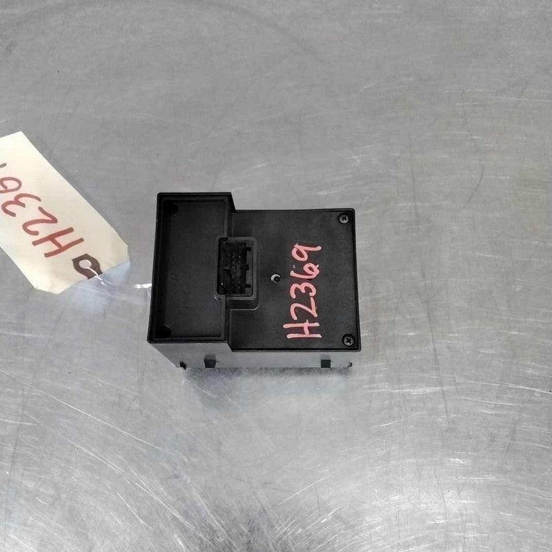 2003-2007 Headlight Switch (dash Mtd) GMC Sierra 1500