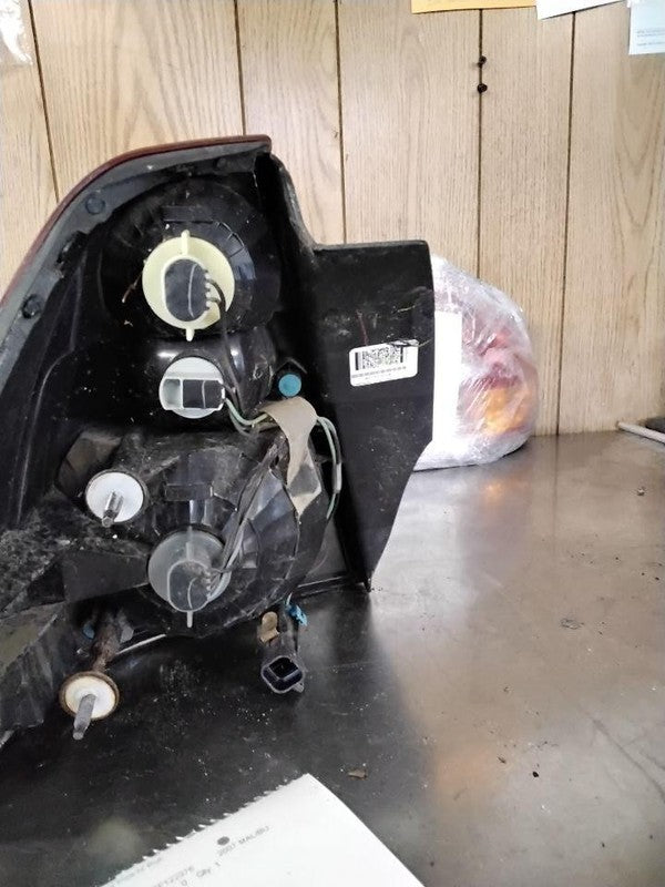 Tail Light Assembly CHEVY MALIBU Right 04 05 06 07 08