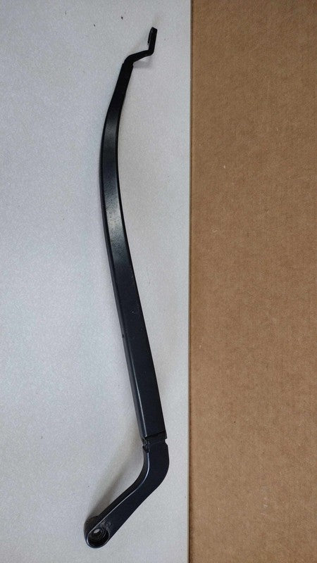 2014-2023 Jeep Cherokee Right Wiper Arm OEM# 68197137AB