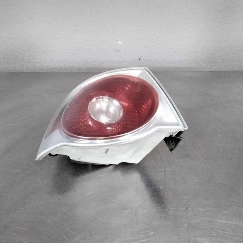 2005-2007 Jetta (Except GLI) Left Tail Light Assembly Quarter Panel Mo