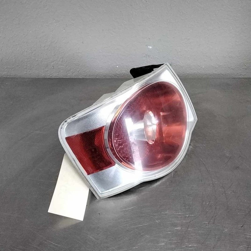 2005-2007 Jetta (Except GLI) Left Tail Light Assembly Quarter Panel Mo
