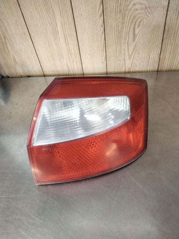 Tail Light Assembly AUDI A4 Right 02 03 04 05