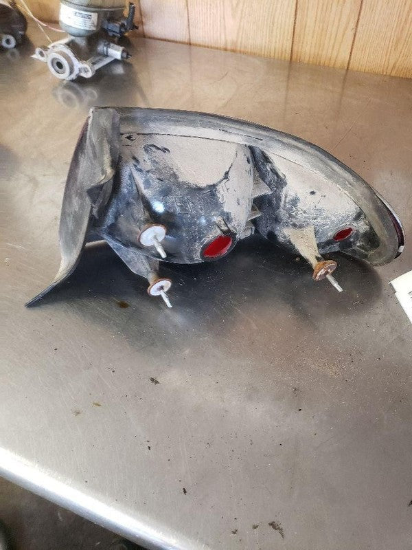Tail Light Assembly BUICK CENTURY Left 97 98 99 00 01 02 03 04 05