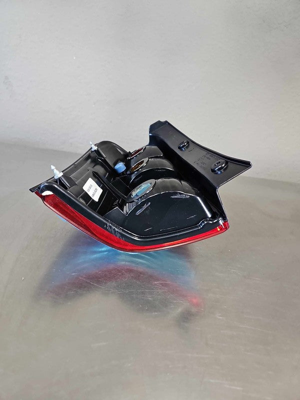 2001-2007 Ford Escape Right Tail Light Assembly OEM#6L8Z13404DA New In
