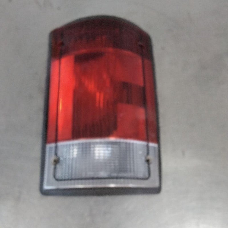 Tail Light Assembly FORD VAN E350 Right 05 06 07 08 09 10 11 12 13 14