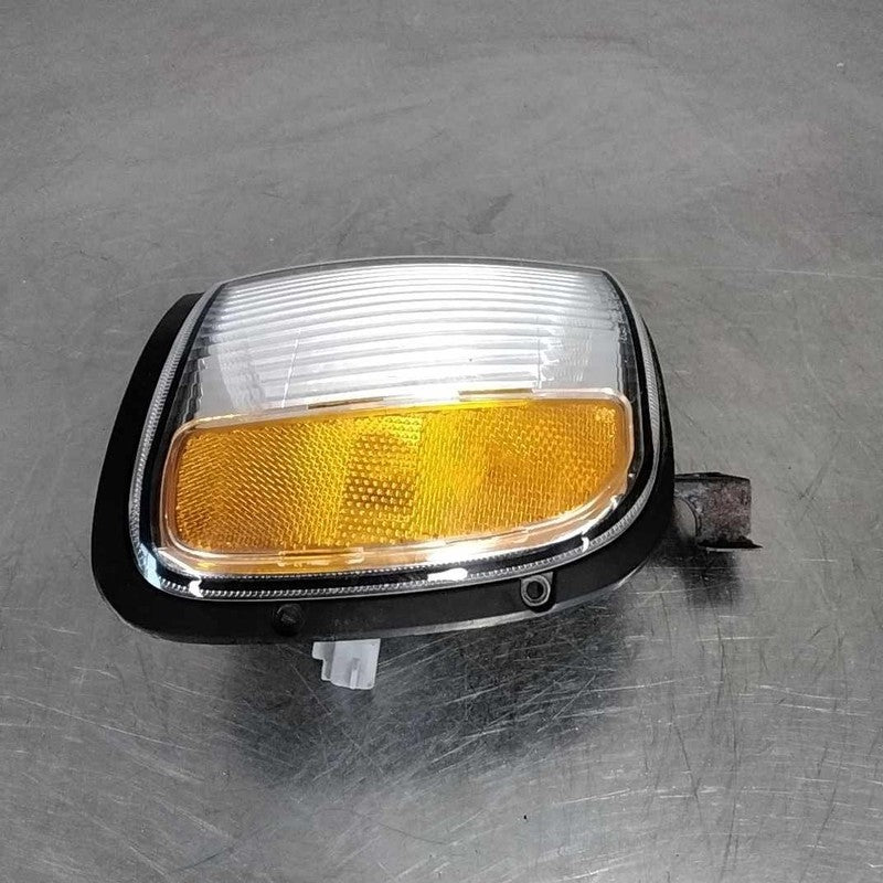 Fog/mark/park/turn Light/lamp ISUZU RODEO Right 00 01 02 03 04