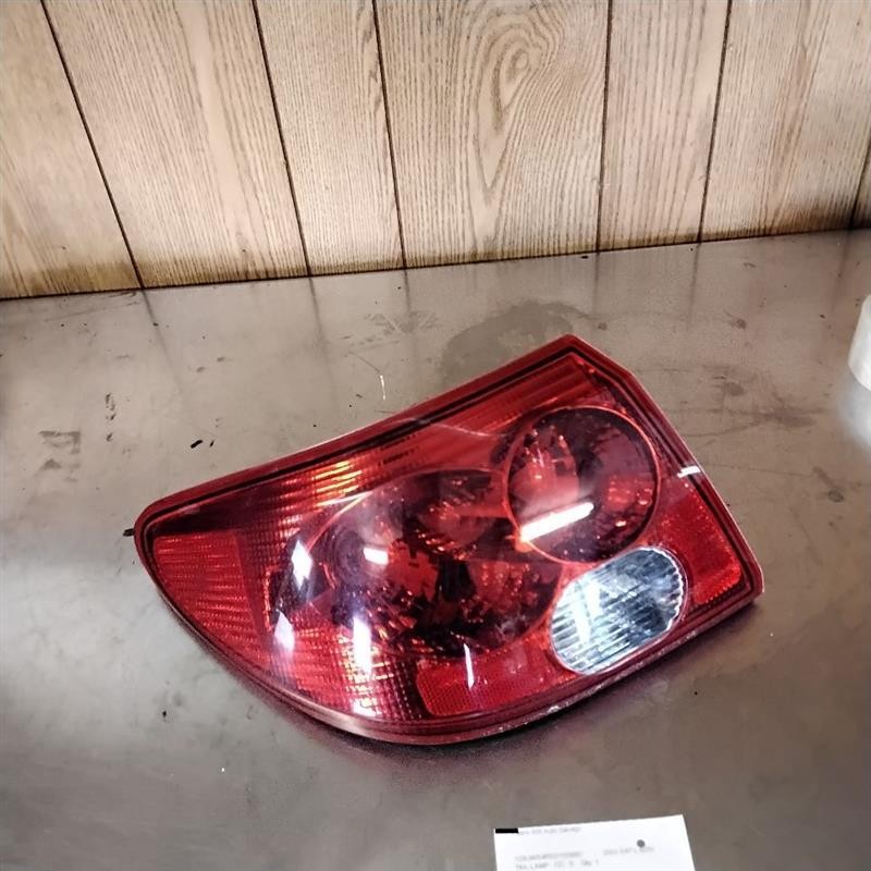 Tail Light Assembly SATURN L SERIES Left 03 04