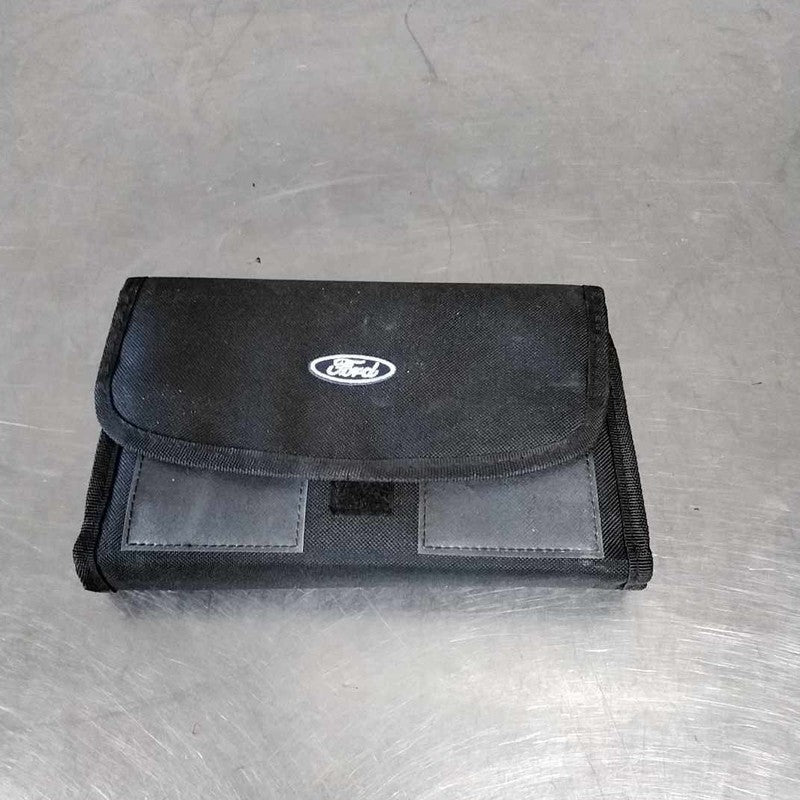 Owners Manual FORD ESCAPE 10