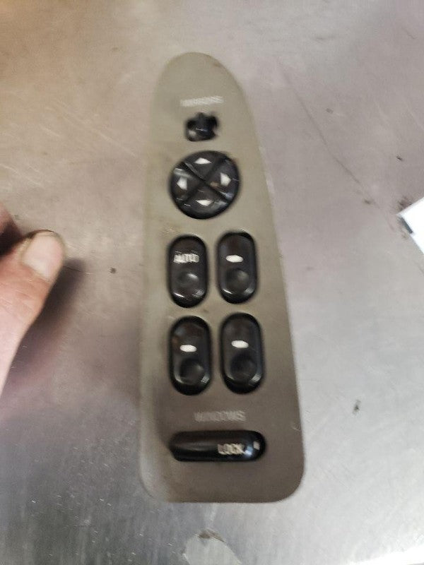 Door Switch Front BUICK CENTURY 97 98 99 00 01 02 03 04 05