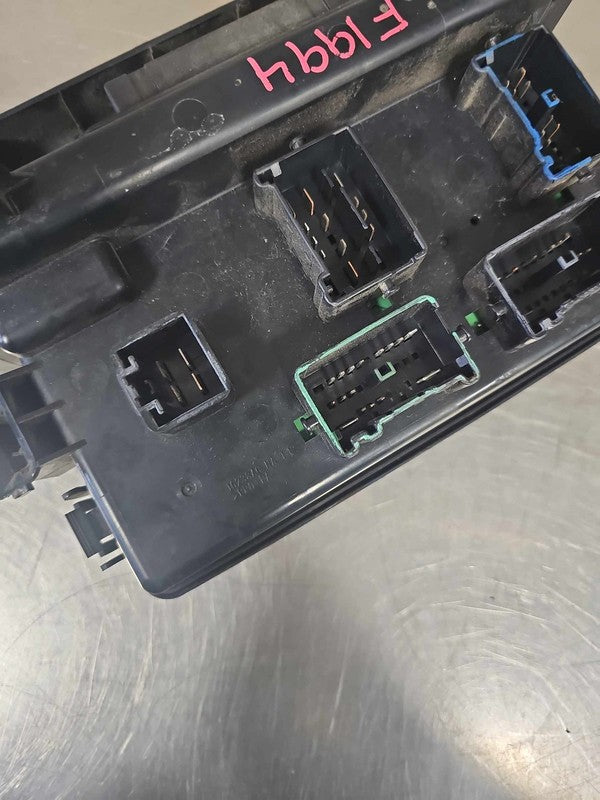 2006-2007 Dodge Charger Engine Fuse Box OEM#05161486AA