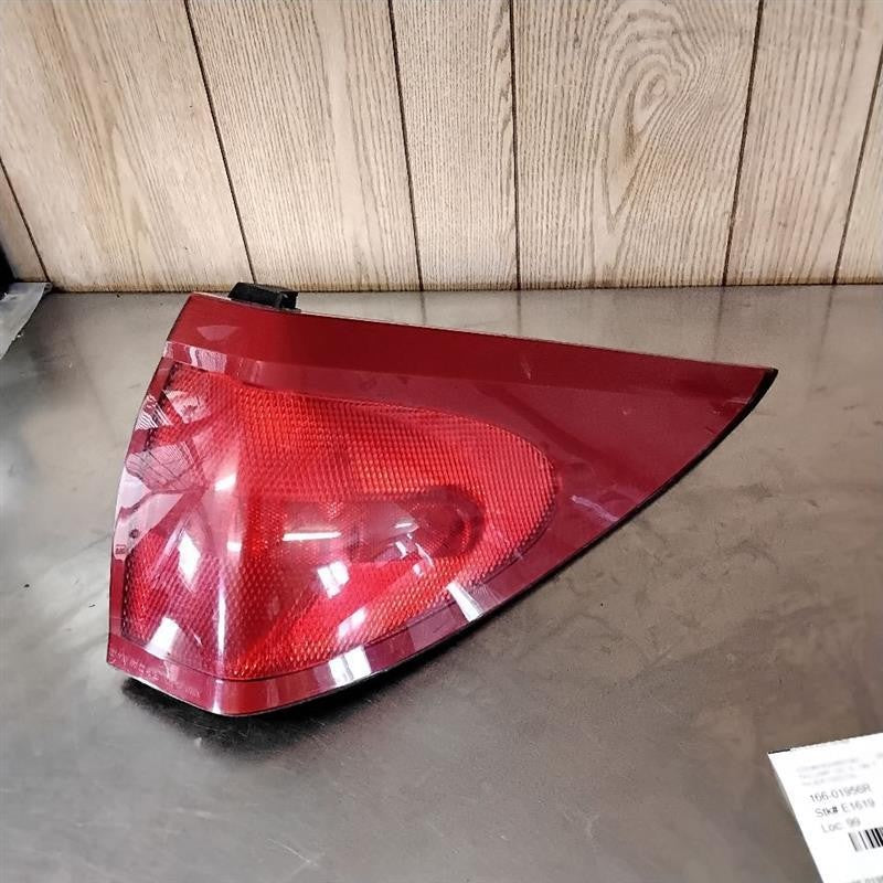 Tail Light Assembly BUICK RENDEZVOUS Right 02 03