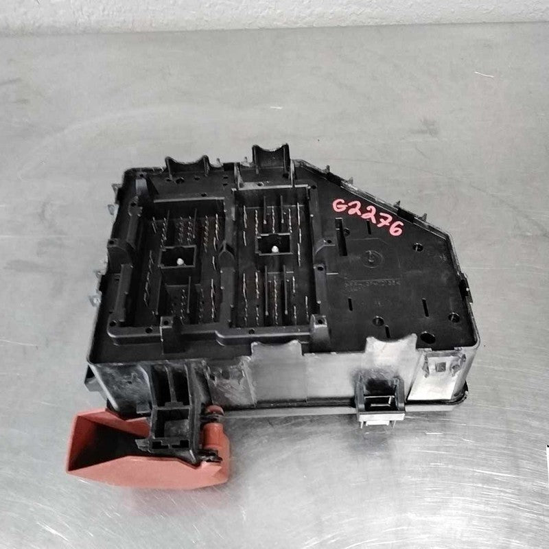 2015-2017 Chevrolet Traverse Engine Fuse Box 	OEM#23436805
