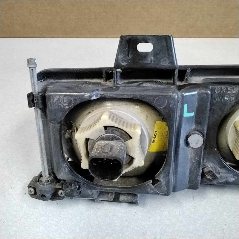 1986-1988 Pontiac 6000 Headlamp Assembly OEM#16506055 114-129B