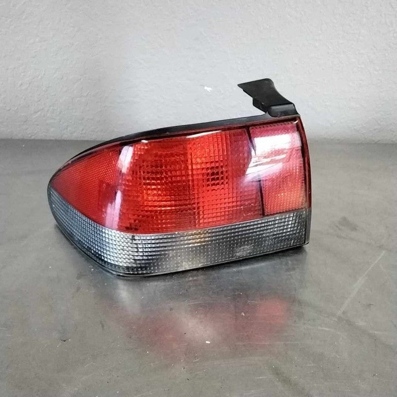 Tail Light Assembly SAAB 900 & TURBO Left 95 96 97 98