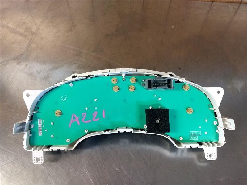 Speedometer SATURN VUE 06 07