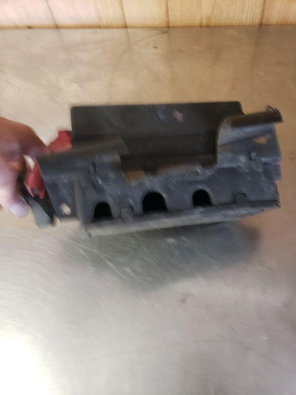 2000-2001 Pontiac Montana Van Engine Fuse Box OEM#19300116