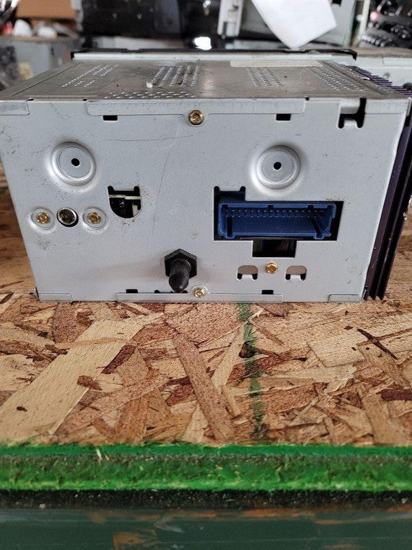 Audio & Visual Equip.(radio) BUICK LESABRE 96 97 98 99