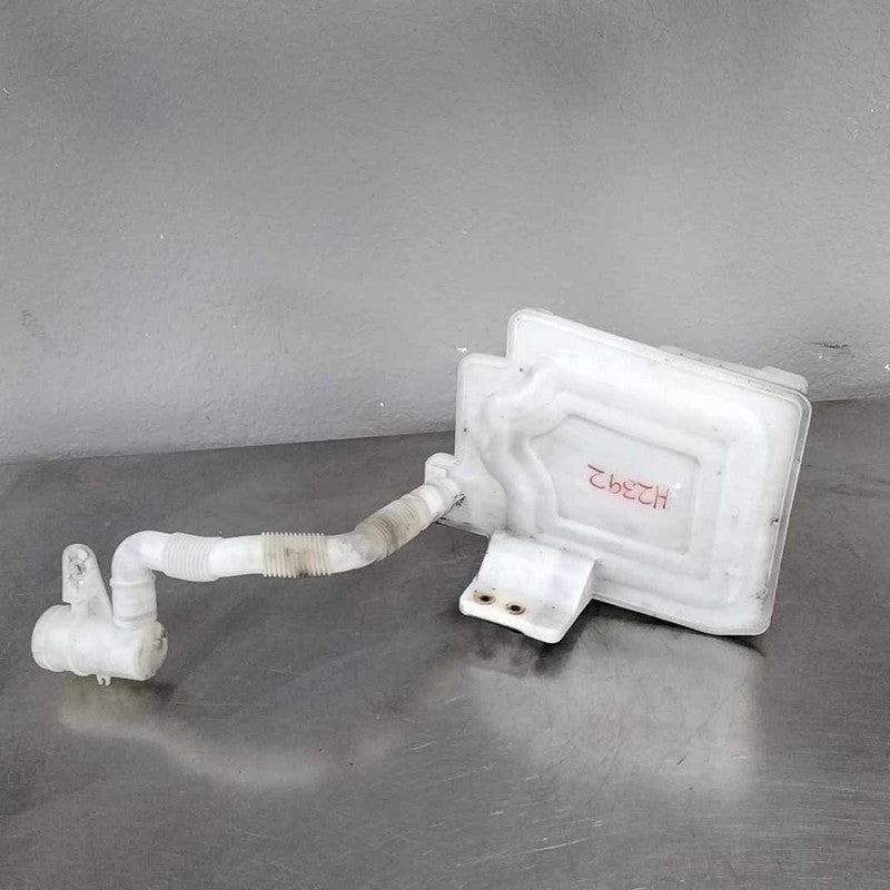 2005-2014 Jetta Except GLI Washer Bottle OEM#1K0955453S