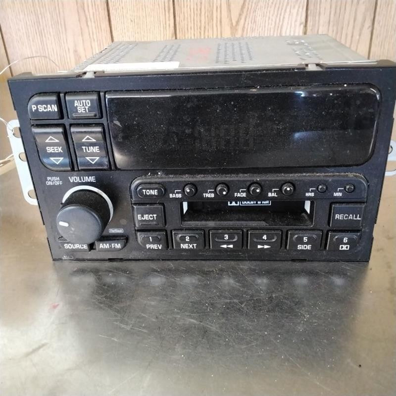 Audio & Visual Equip.(radio) BUICK CENTURY 97 98 99 00 01 02 03