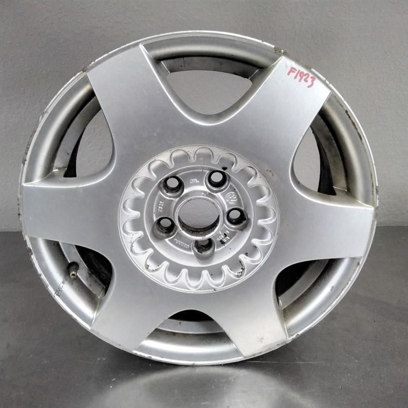 1998-2005 Volswagen Beetle Wheel #560-69724