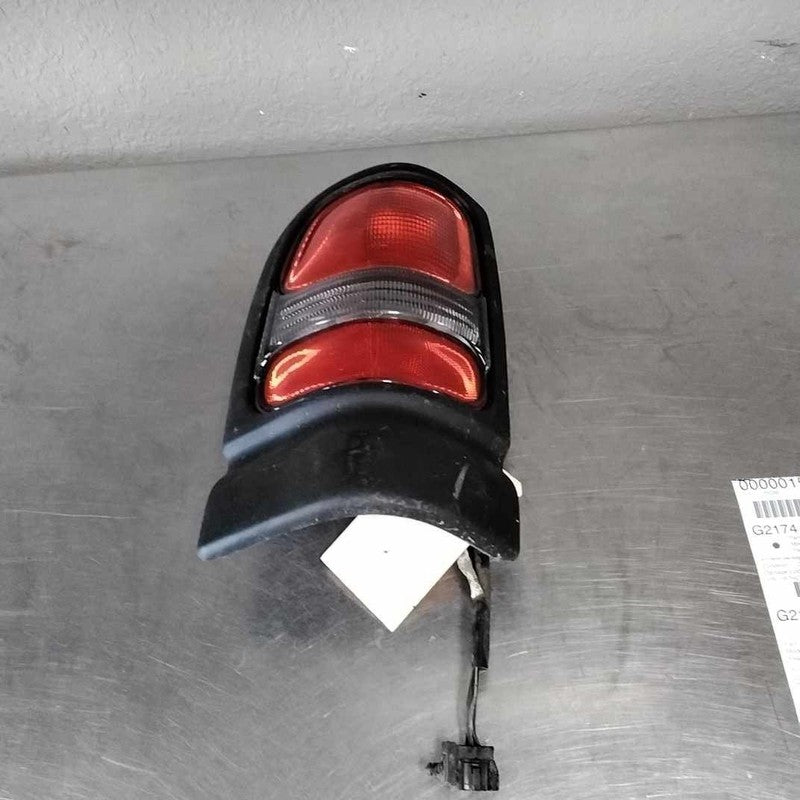 Tail Light Assembly DODGE PICKUP 1500 Left 94 95 96 97 98 99 00 01