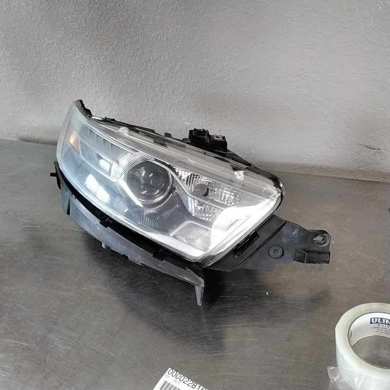 2013-2019 Ford Taurus Headlight Right Side