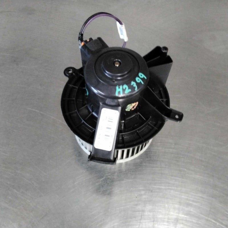 2007-2010 GMC Sierra 1500 Blower Motor OEM#20911076