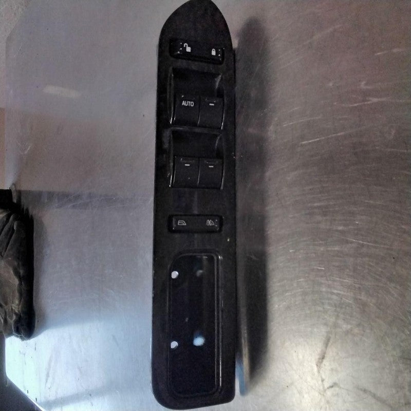 Door Switch Front MERCURY MONTEGO 05 06 07
