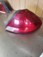 Tail Light Assembly FORD TAURUS Right 00 01 02 03