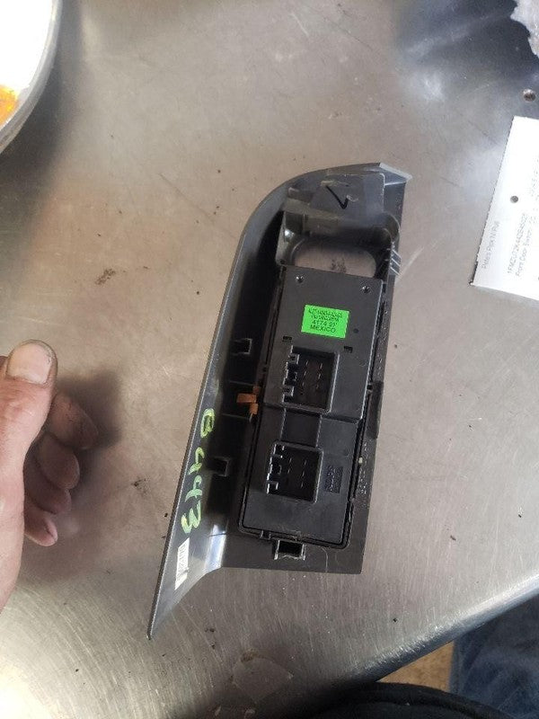 Door Switch Front FORD EXPLORER 04 05