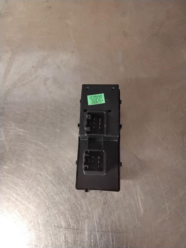 Door Switch Front MERCURY MOUNTAINEER 04 05