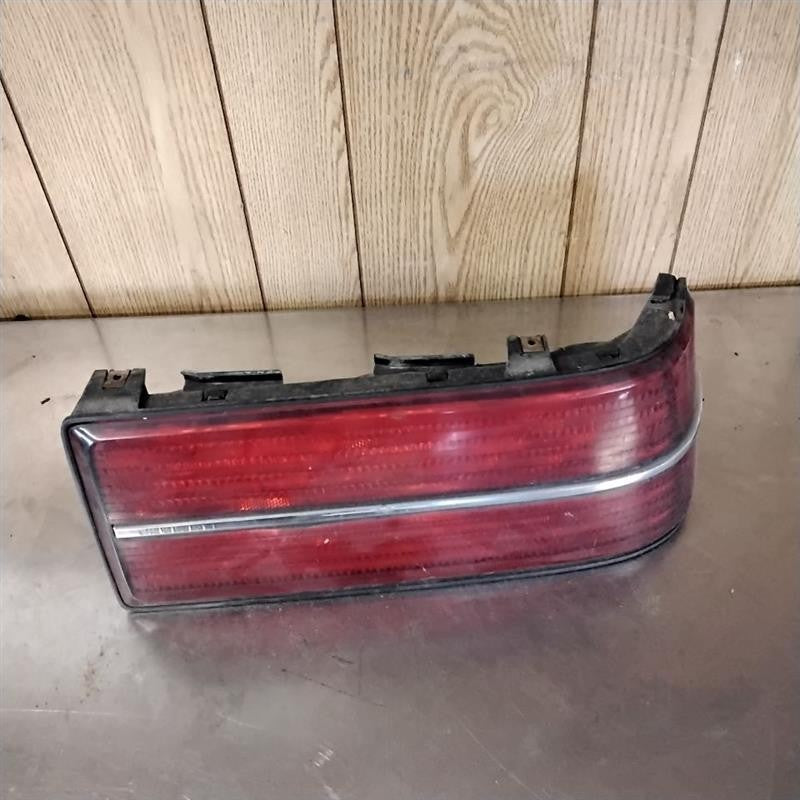 Tail Light Assembly PONTIAC GRAND AM Right 85 86 87 88