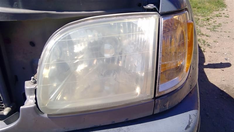 Headlamp Assembly TOYOTA TUNDRA Left 00 01 02 03 04