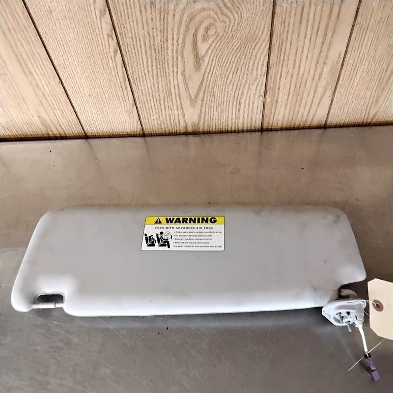 2004-2005 Sun Visor BMW 745I Right Side