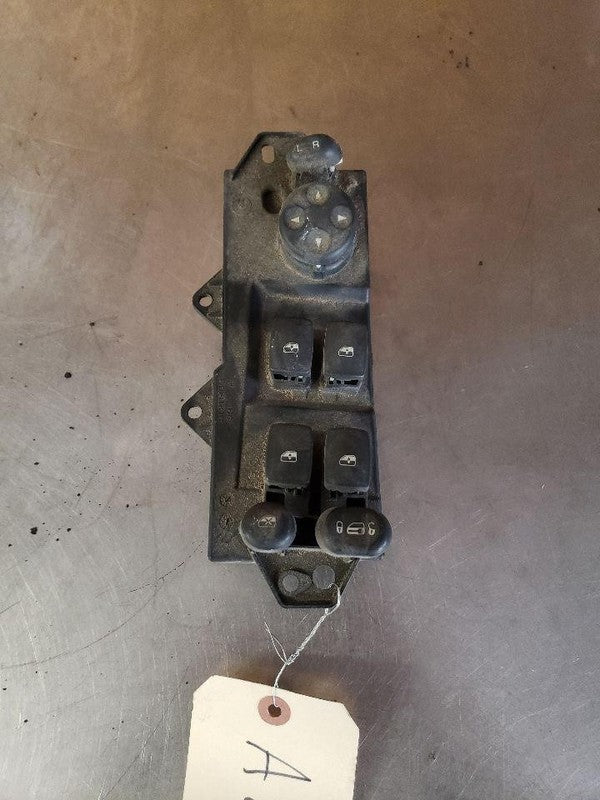 Door Switch Front CHRYSLER PACIFICA 04 05 06