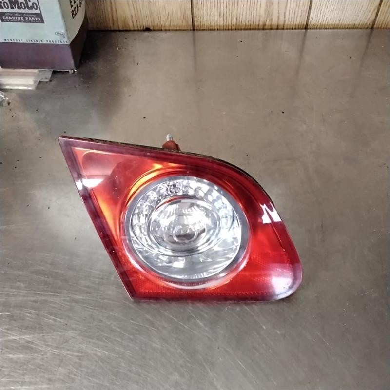 Tail Light Assembly VW PASSAT Left 06 07 08 09 10