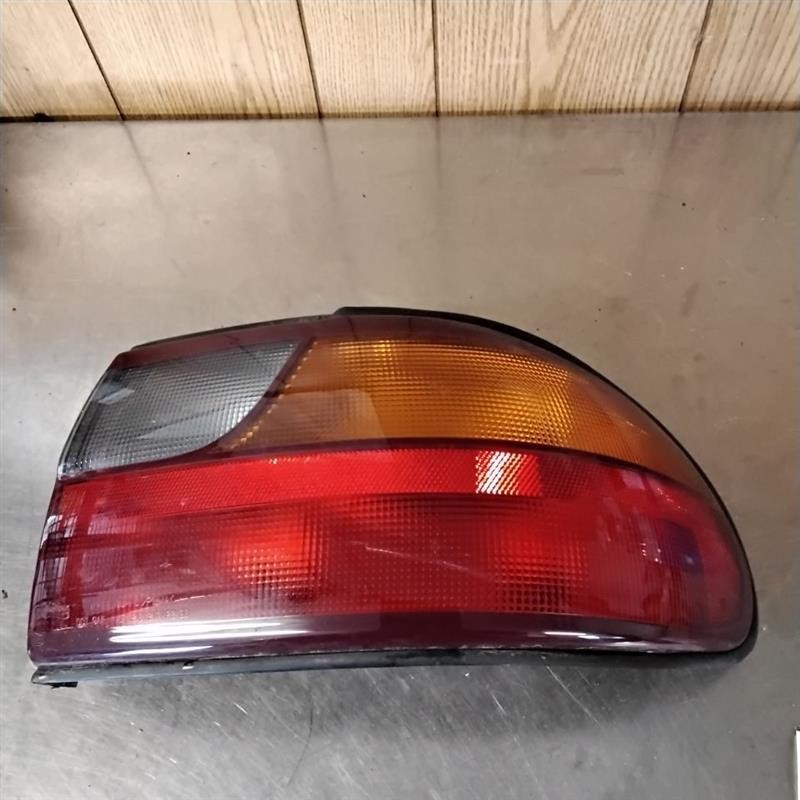 Tail Light Assembly CHEVY MALIBU Right 97 98 99 00 01 02 03 04 05
