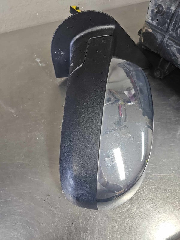 2007-2008 Chevrolet Tahoe Left Door Mirror OEM#25831065