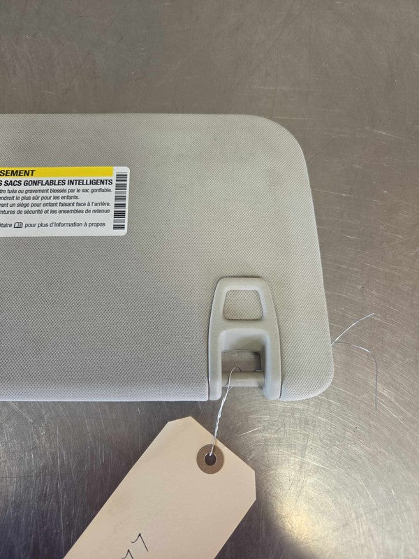 Sun Visor SUBURBAN 1500 Right 07 08 09 10 11 12 13 14