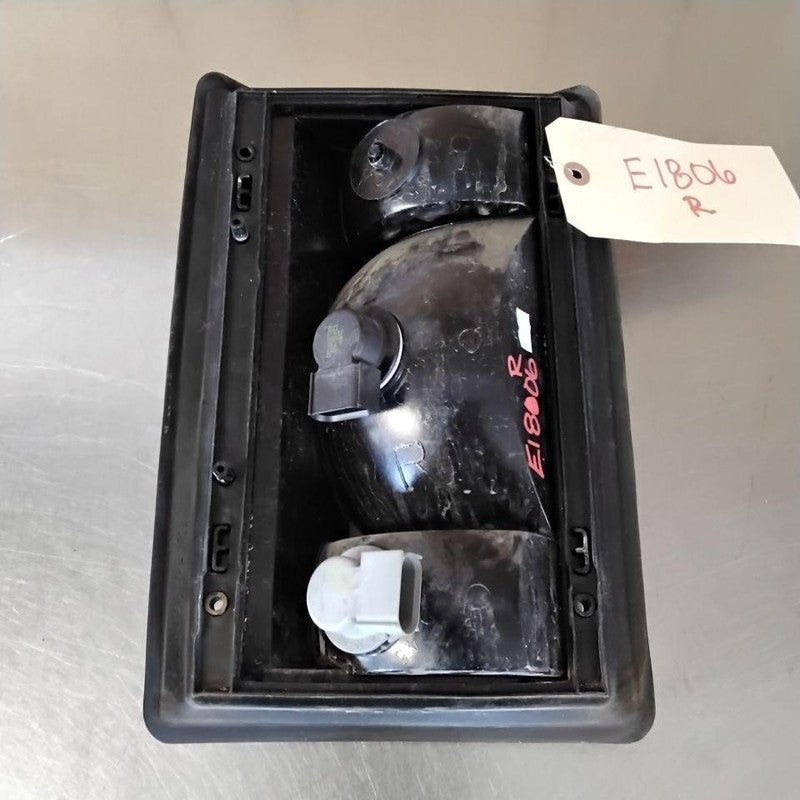 Tail Light Assembly FORD VAN E250 Right 05 06 07 08 09 10 11 12 13 14