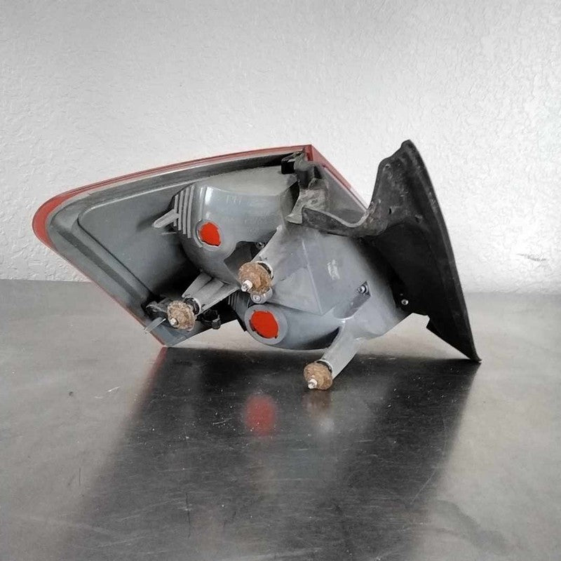 Tail Light Assembly FORD TAURUS Right 10 11 12