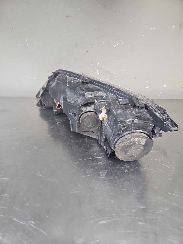 2010-2012 Ford Fusion Right Headlamp Assembly OEM# 	9E5Z13008A