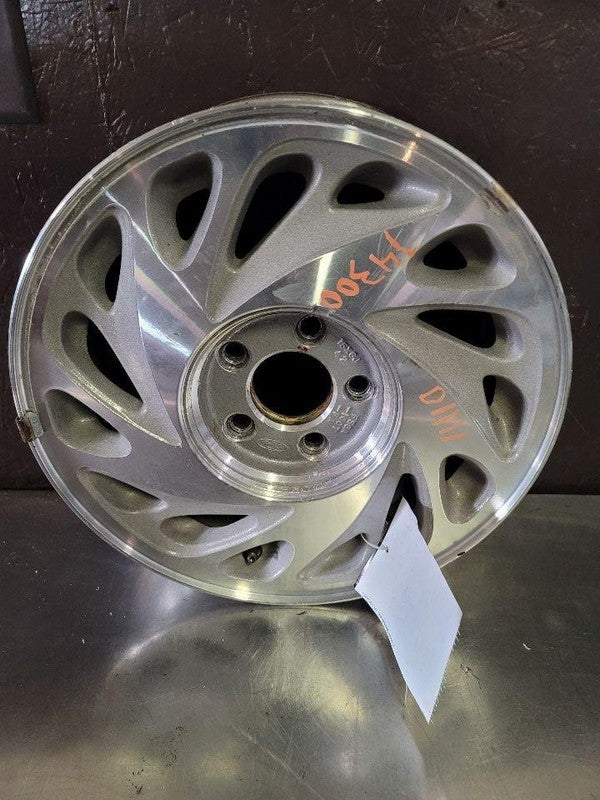 1995-1998 Ford Windstar Wheel OEM#F88Z1007EA