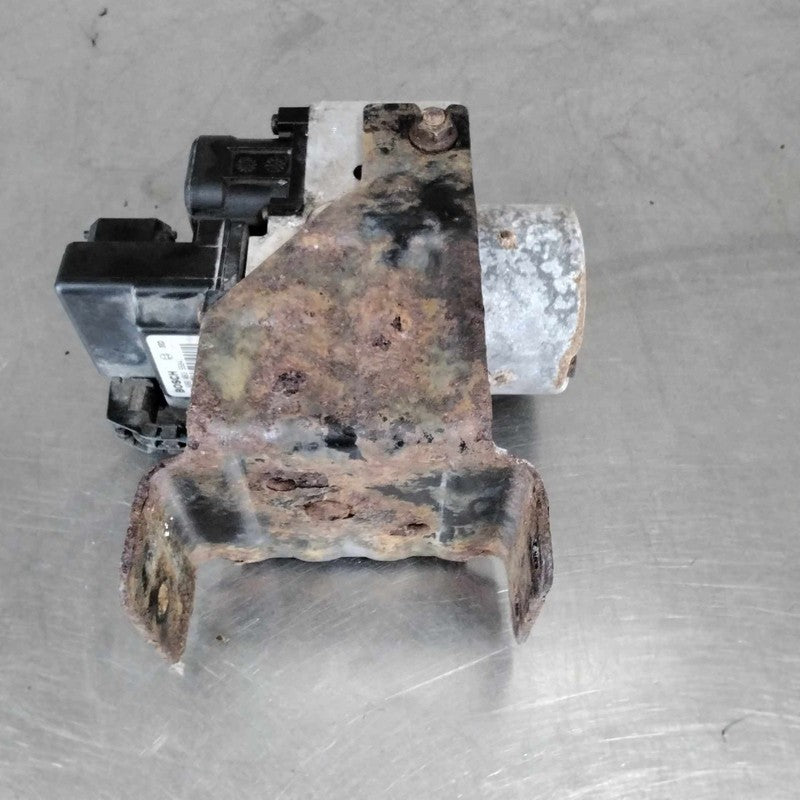 2004-2005 Ford F150 Pickup Anti-lock Brake Parts Assembly OEM# 4L3Z2C0