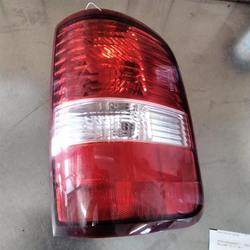Tail Light Assembly FORD PICKUP F150 Right 04 05 06 07 08