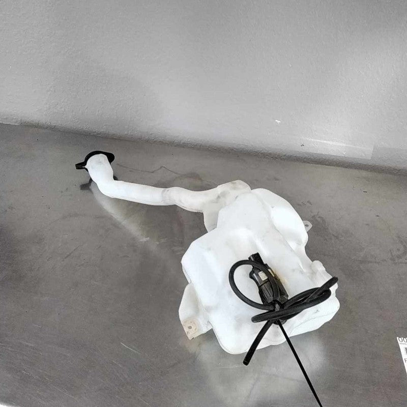 Washer Bottle FORD TAURUS 13 14 15 16 17 18 19