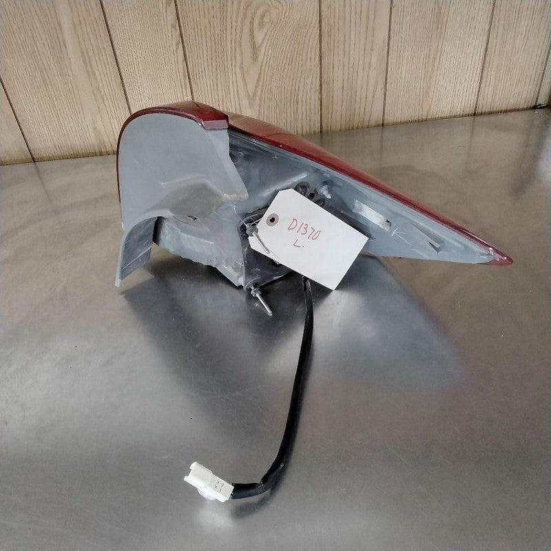 Tail Light Assembly TOYOTA VENZA Left 09 10 11 12
