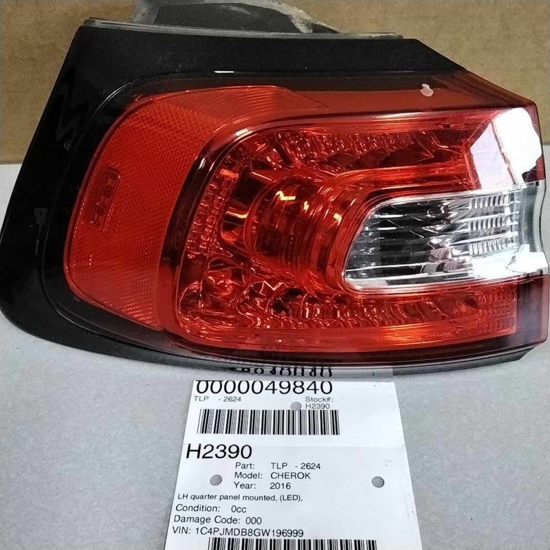 2014-2018 Jeep Cherokee Tail Light Assembly OEM# 68102907AF
