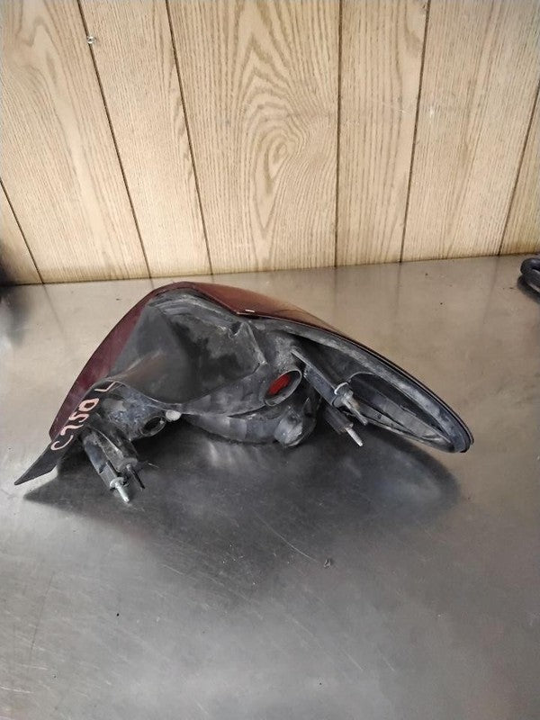 Tail Light Assembly FORD TAURUS Left 00 01 02 03
