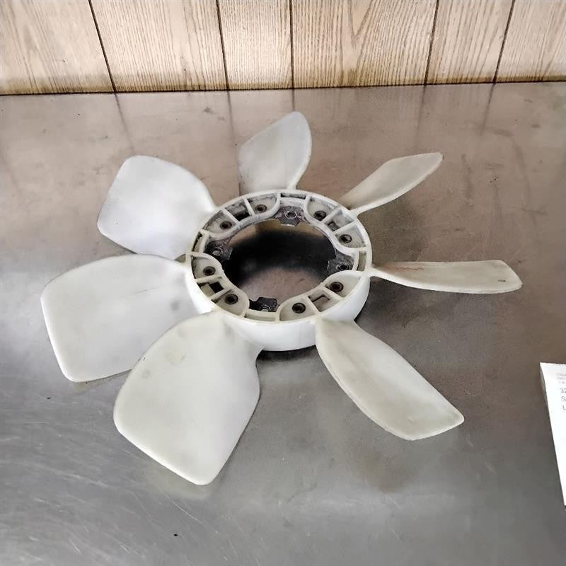 2000-2004 Toyota Tundra Fan Blade OEM#1636162010